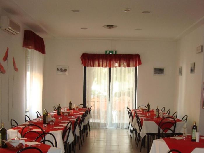 Hotel Canasta Rimini Dış mekan fotoğraf