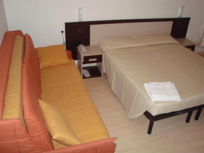 Hotel Canasta Rimini Dış mekan fotoğraf